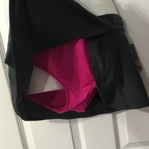 “NEW” Free Country 2pc. Bathing Suit - Picture 5 of 6